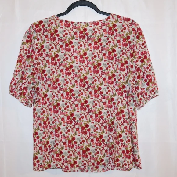Anthropologie Solitaire Red Floral Peasant/Bohemian Blouse. Large. - Picture 9 of 11